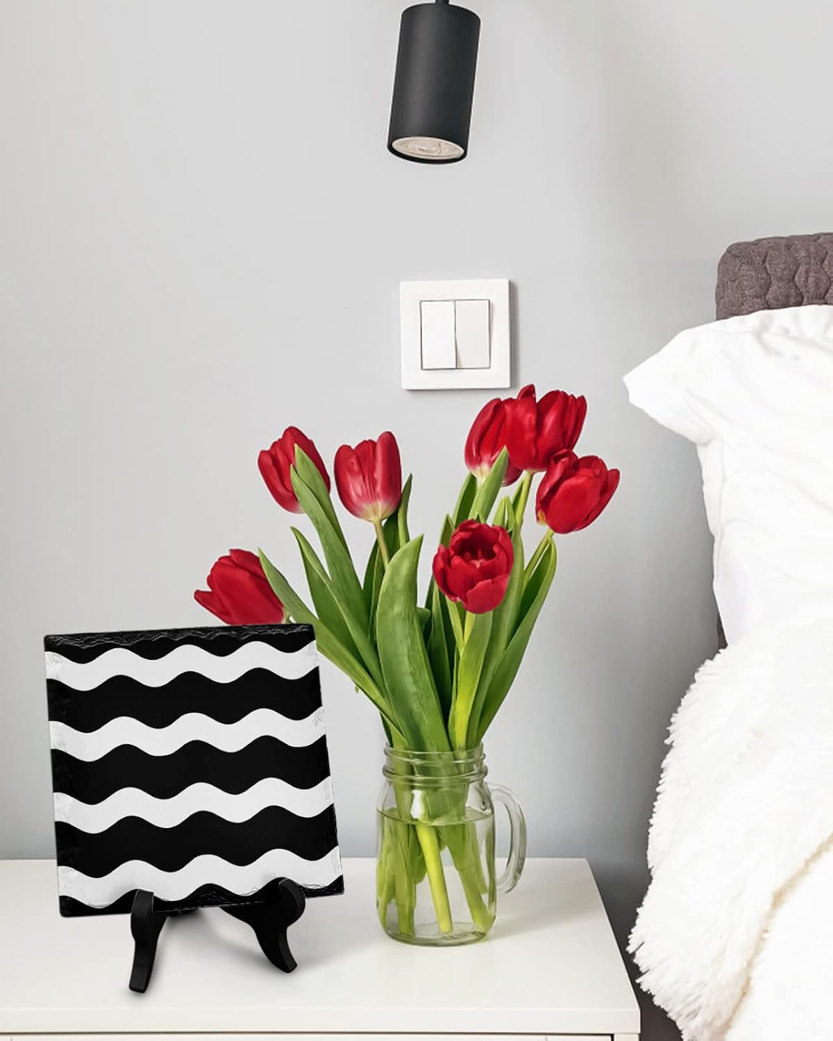 Minimalist Striped Desk Decor with Ceramic Plaque and Wooden Stand