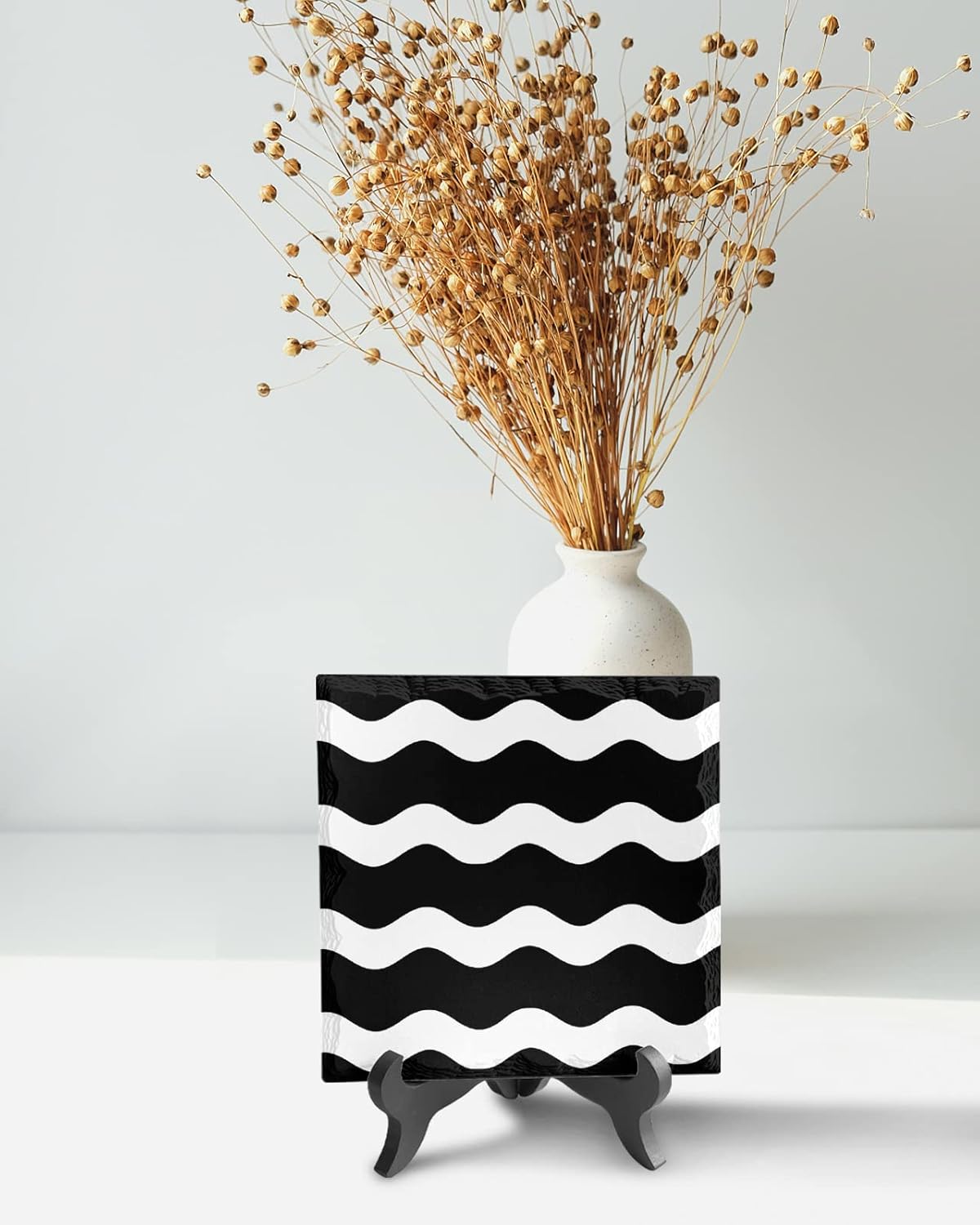 Minimalist Striped Desk Decor with Ceramic Plaque and Wooden Stand